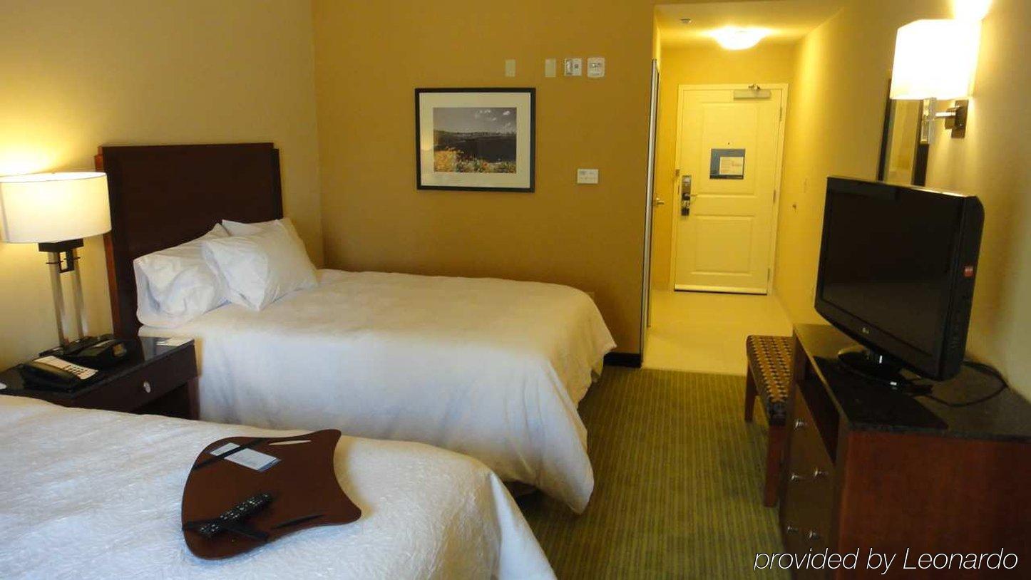 Hampton Inn & Suites Riverside/Corona East Zimmer foto