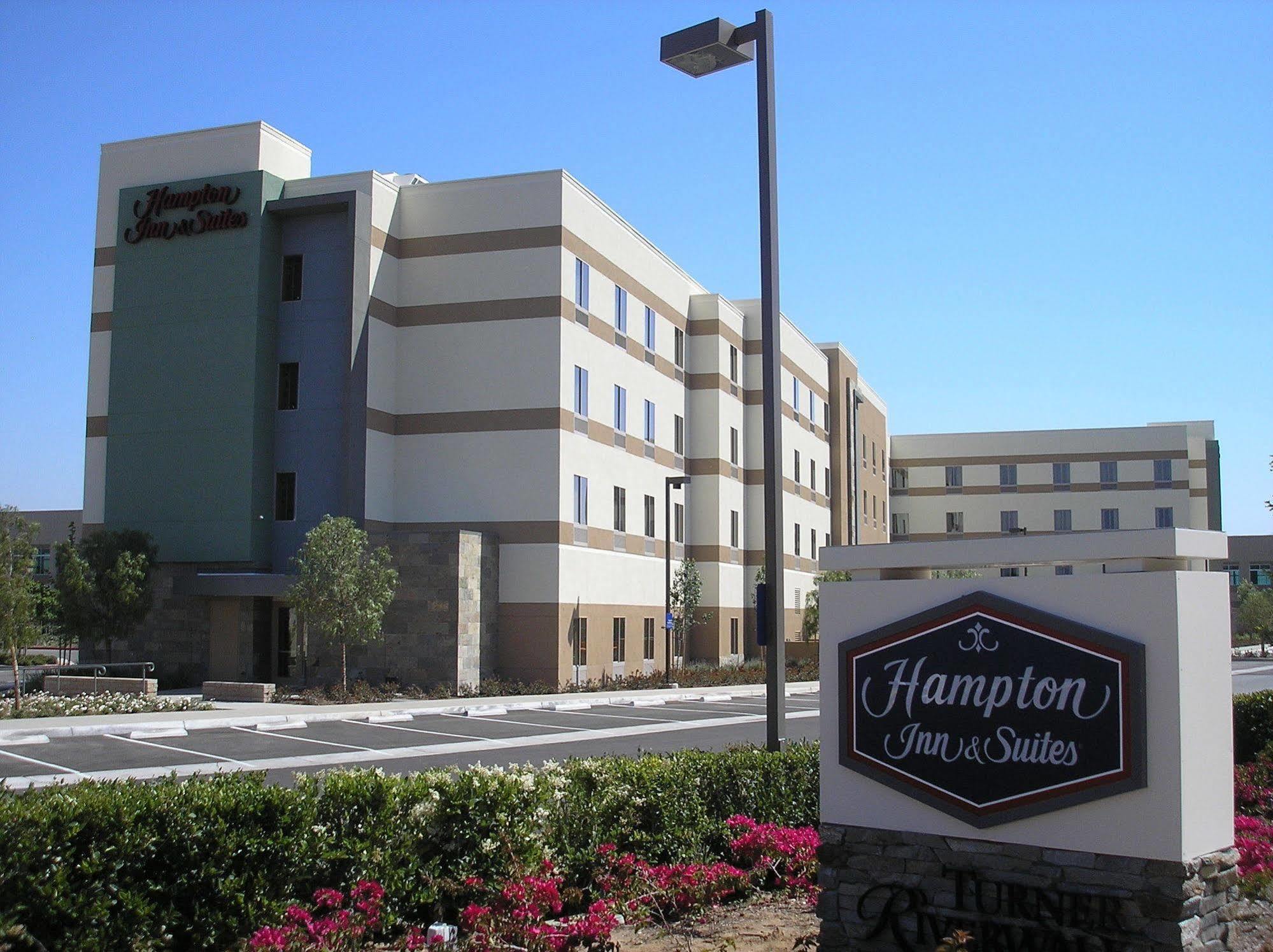 Hampton Inn & Suites Riverside/Corona East Exterior foto